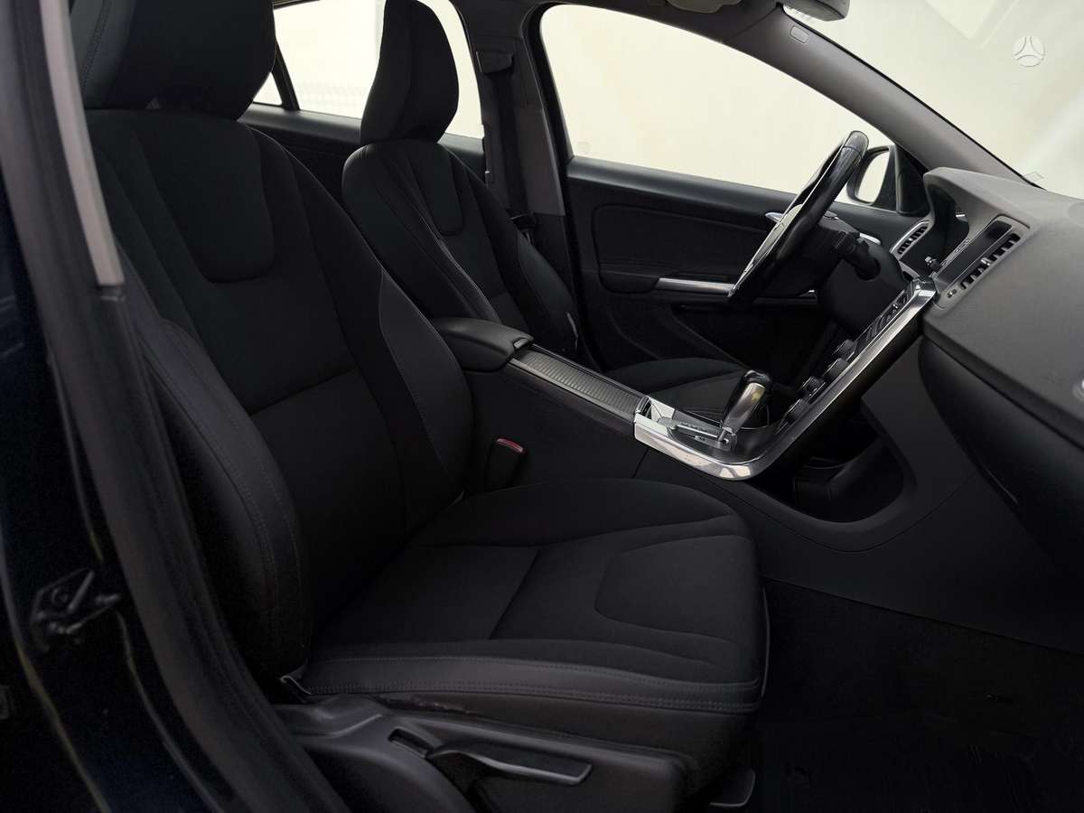 Volvo S60, 2.0 l., Седан
