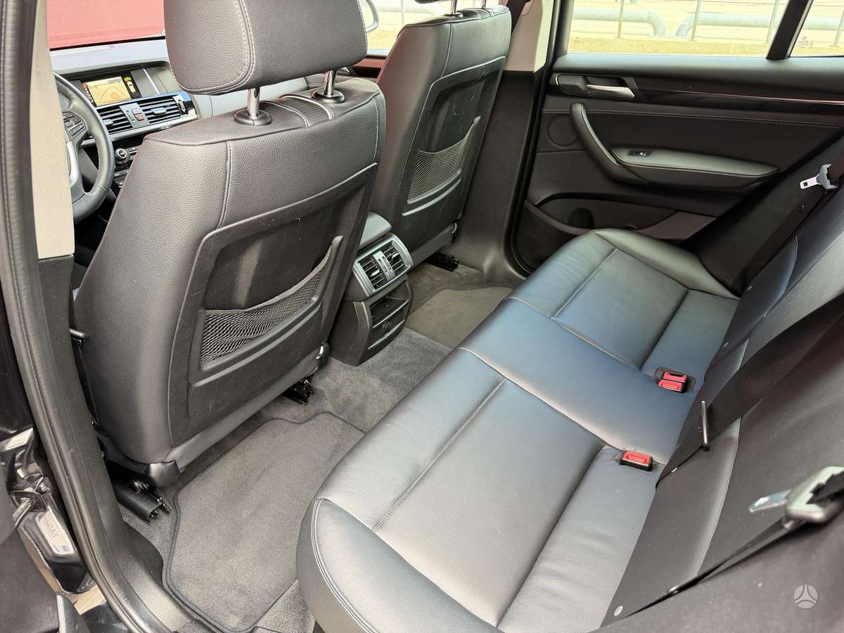 BMW X3, 2.0 l., off-road / crossover