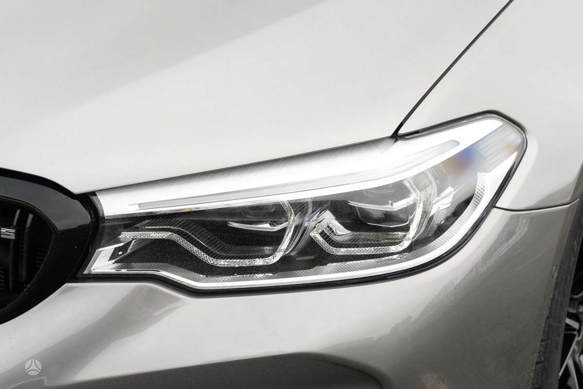 BMW M5, 4.4 l., Седан