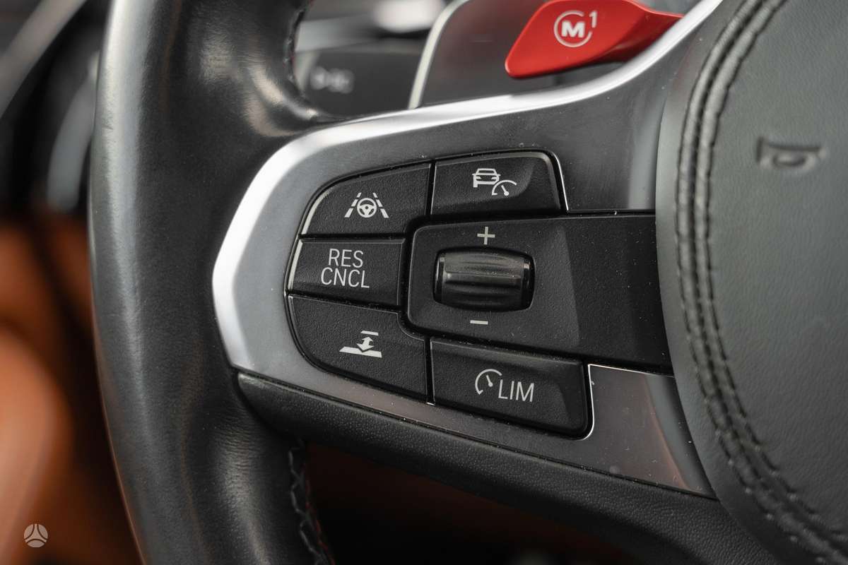 BMW M5, 4.4 l., Седан
