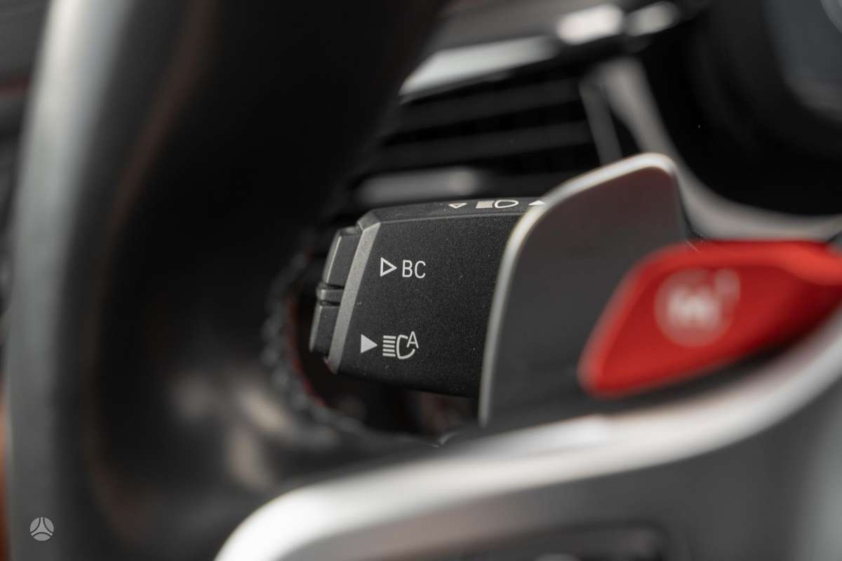 BMW M5, 4.4 l., Седан