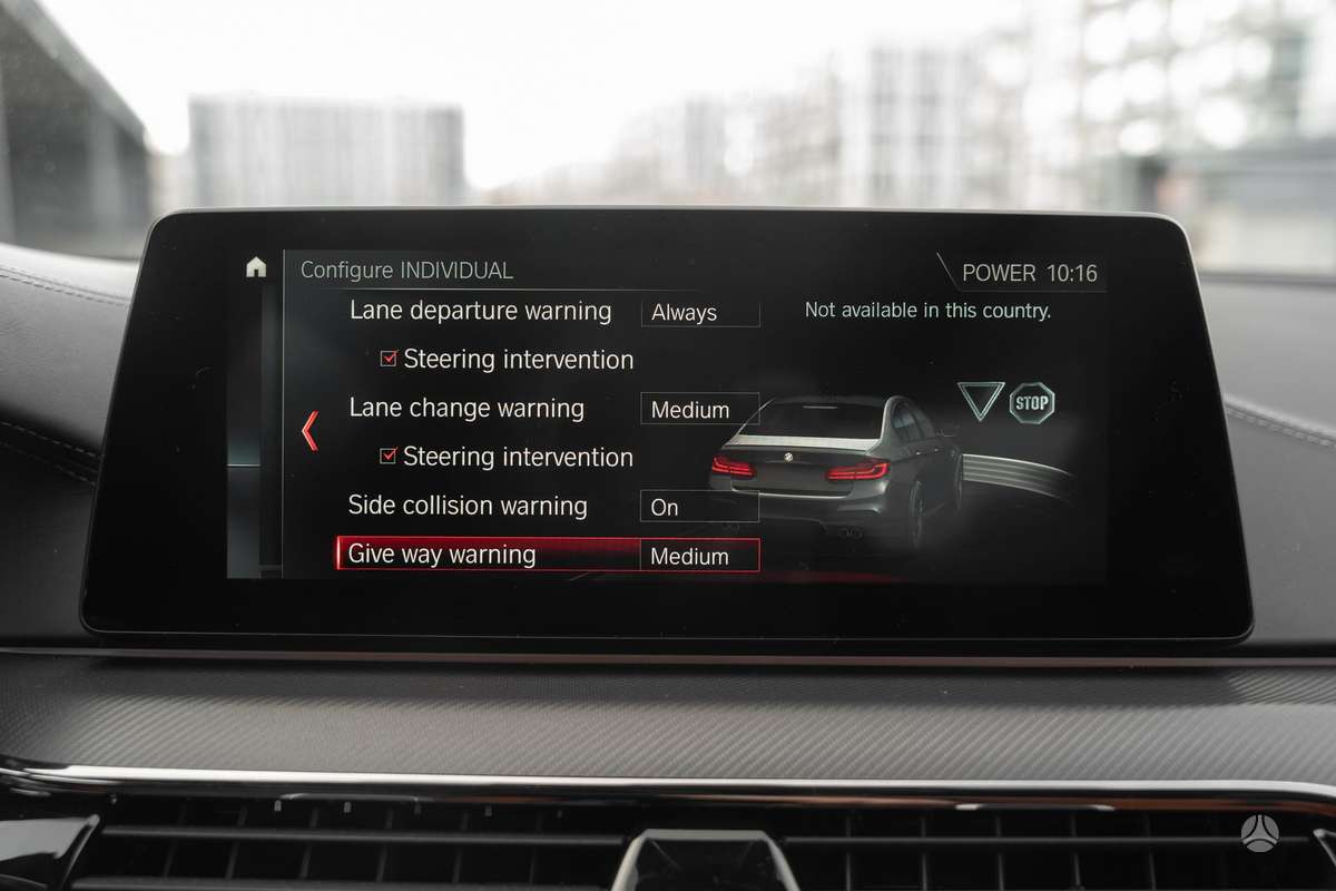 BMW M5, 4.4 l., Седан