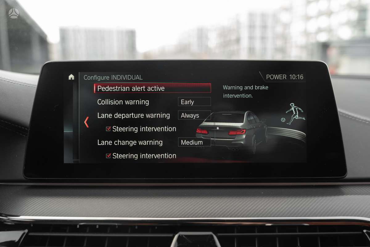 BMW M5, 4.4 l., Седан