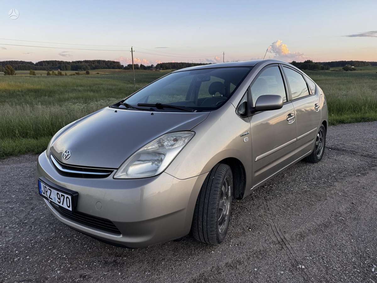 Toyota Prius - 2