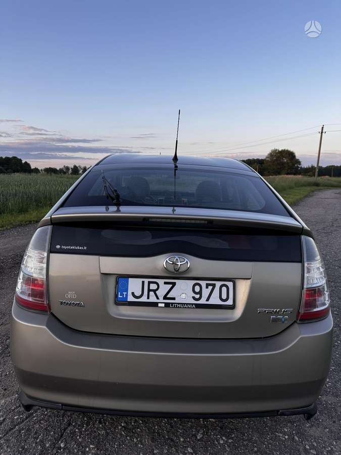 Toyota Prius - 6