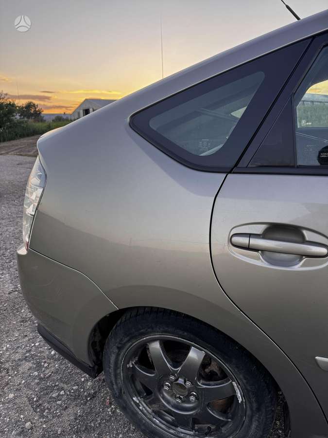 Toyota Prius - 11