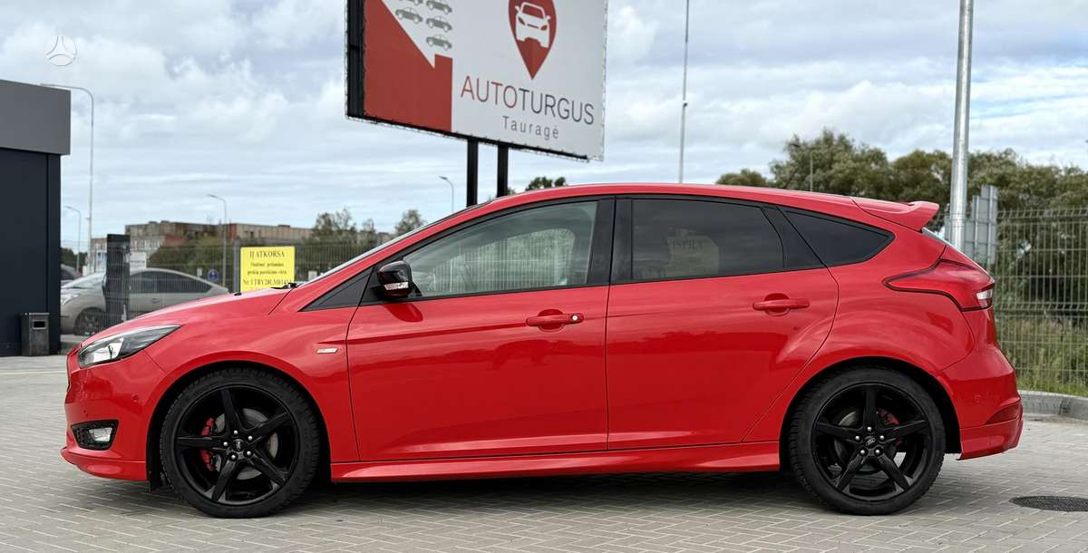 Ford Focus - 12