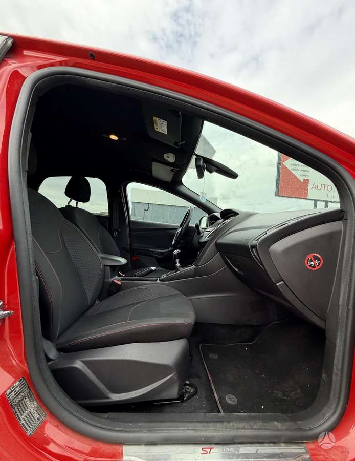 Ford Focus, 2.0 l., hatchback