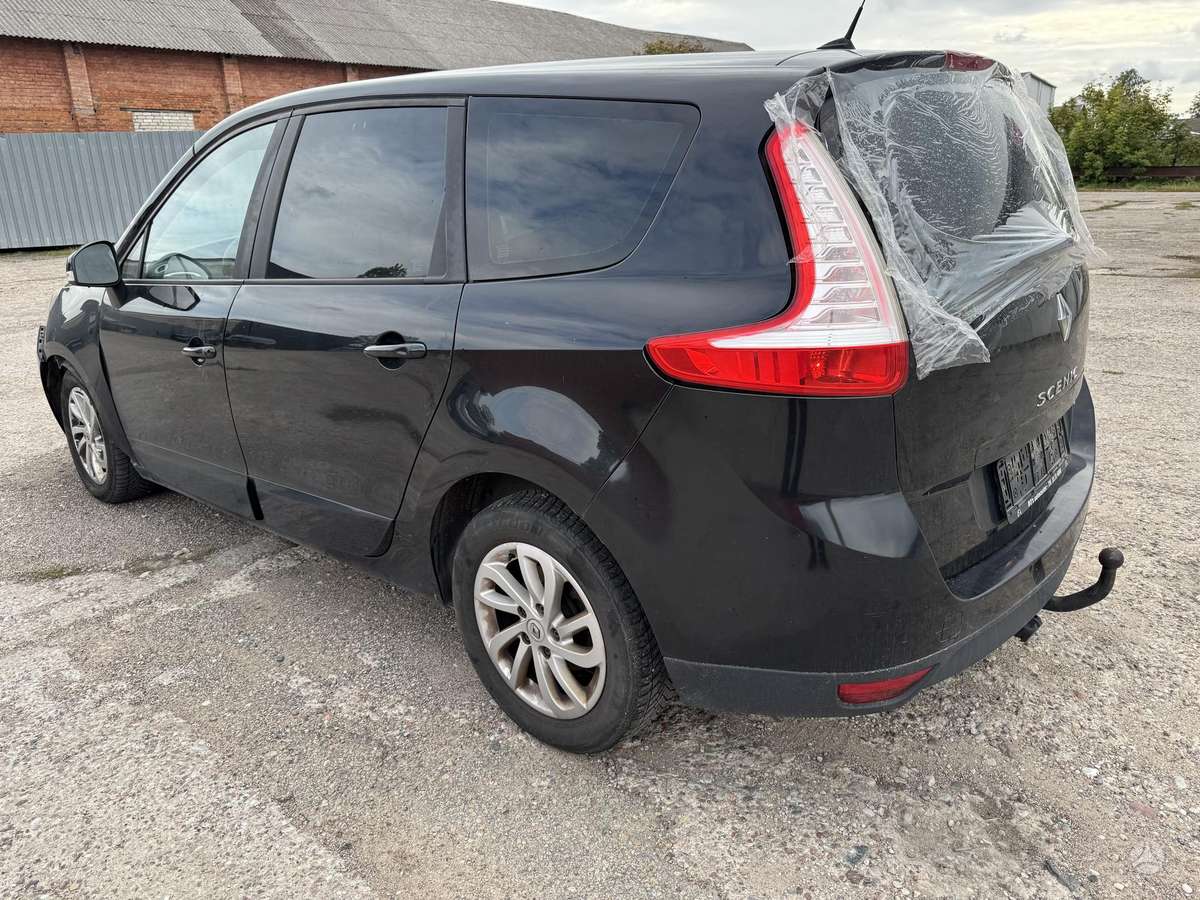 Renault Grand Scenic, R9M