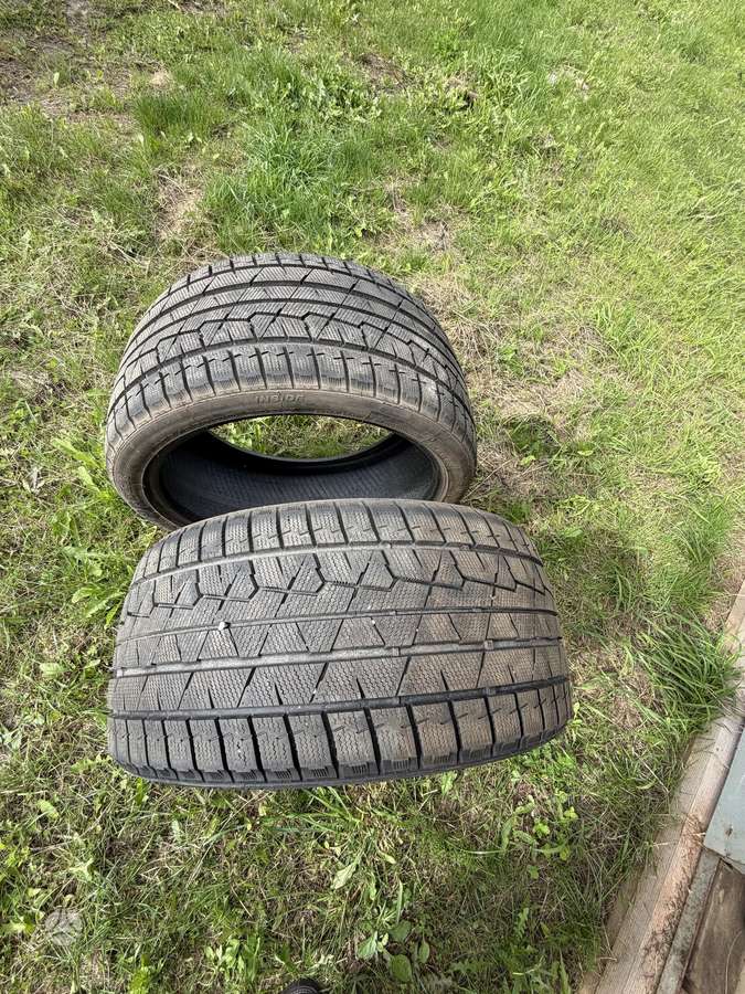 Cover, winter 275/35 R20