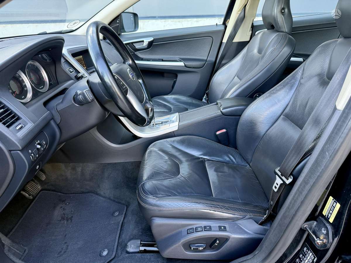 Volvo XC60 - 8