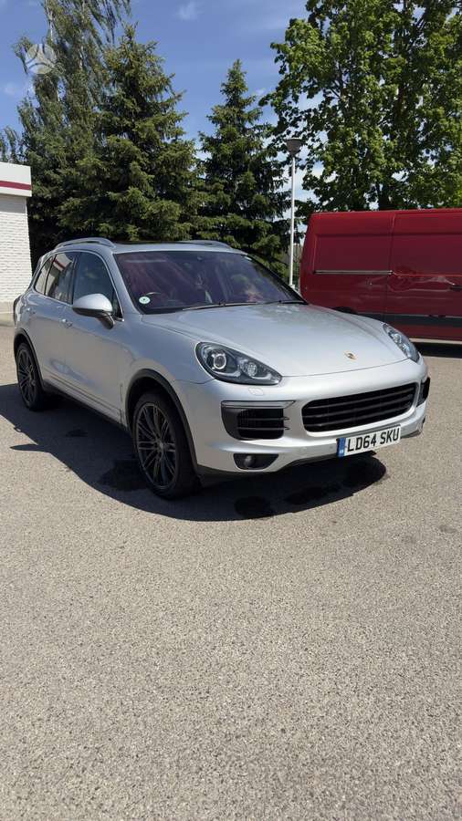 Porsche Cayenne - 3