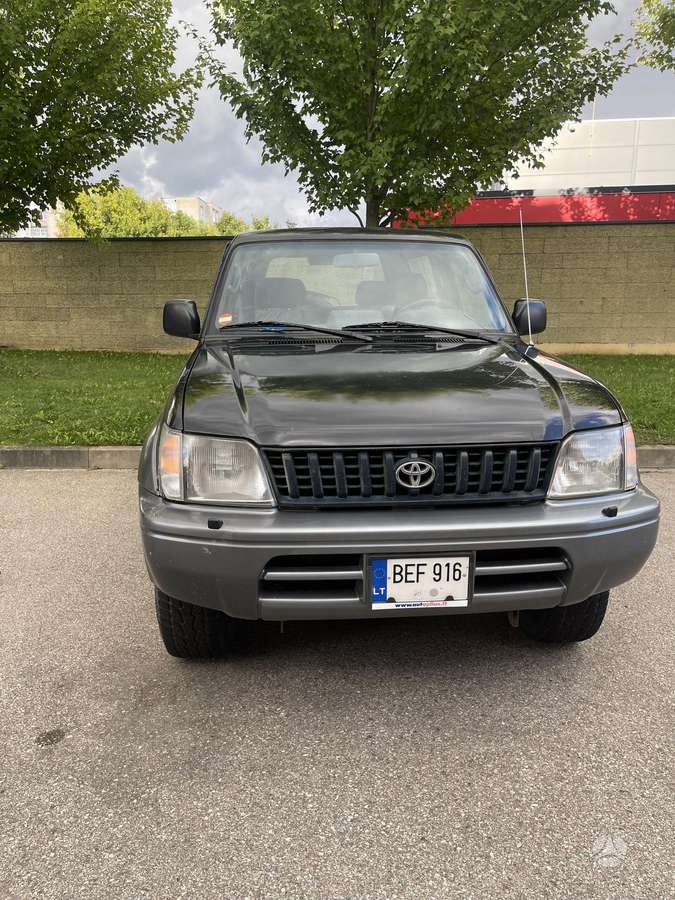 Toyota Land Cruiser - 3