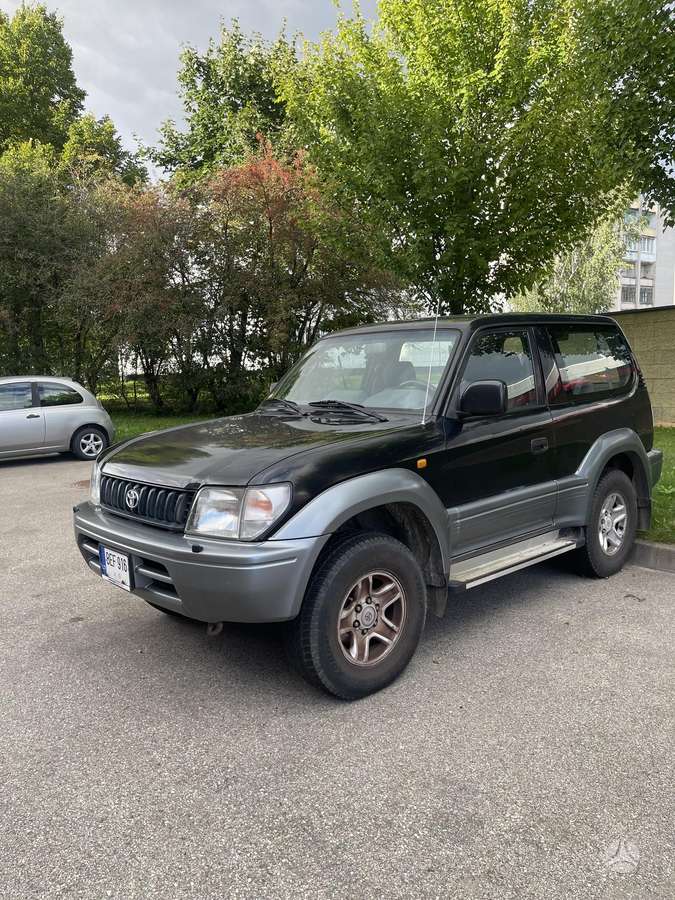 Toyota Land Cruiser - 4