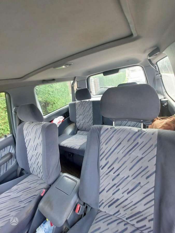 Toyota Land Cruiser - 5