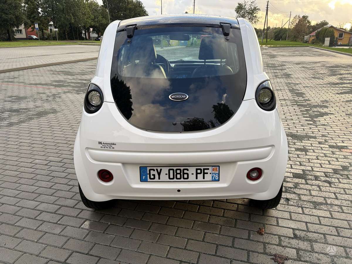 Microcar DUE, 0.5 l., Хэтчбек