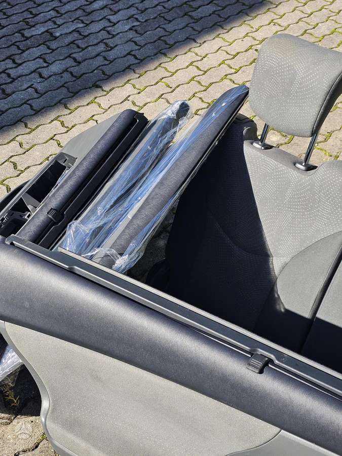 Toyota Prius+ seats
