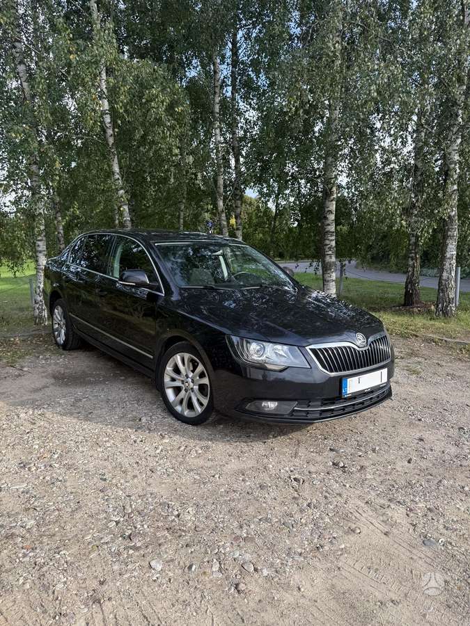 Skoda Superb, 2.0 l., Седан