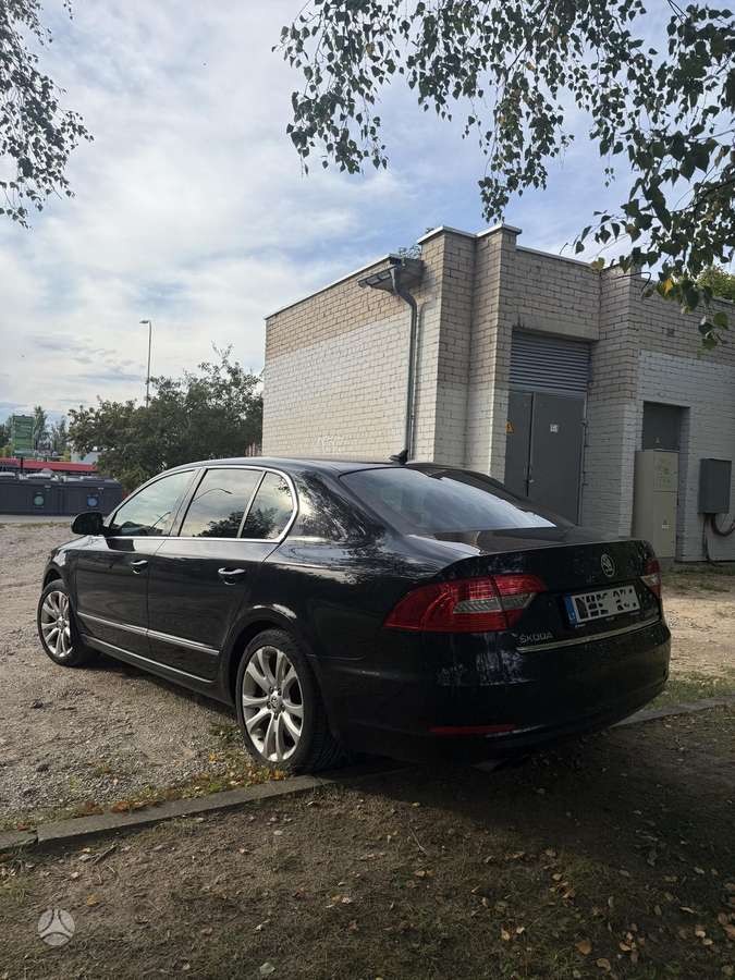 Škoda Superb - 8