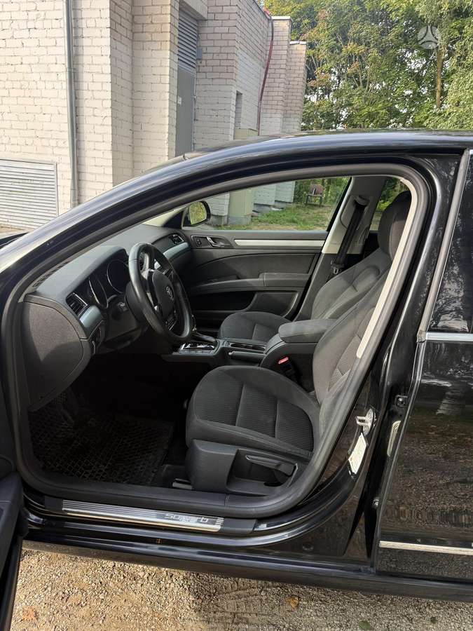 Škoda Superb - 12