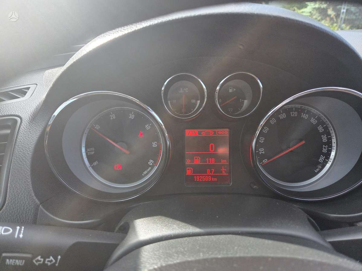 Opel Insignia, 2.0 l., Седан