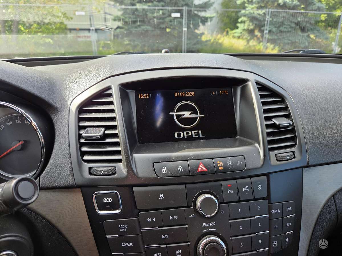Opel Insignia, 2.0 l., Седан