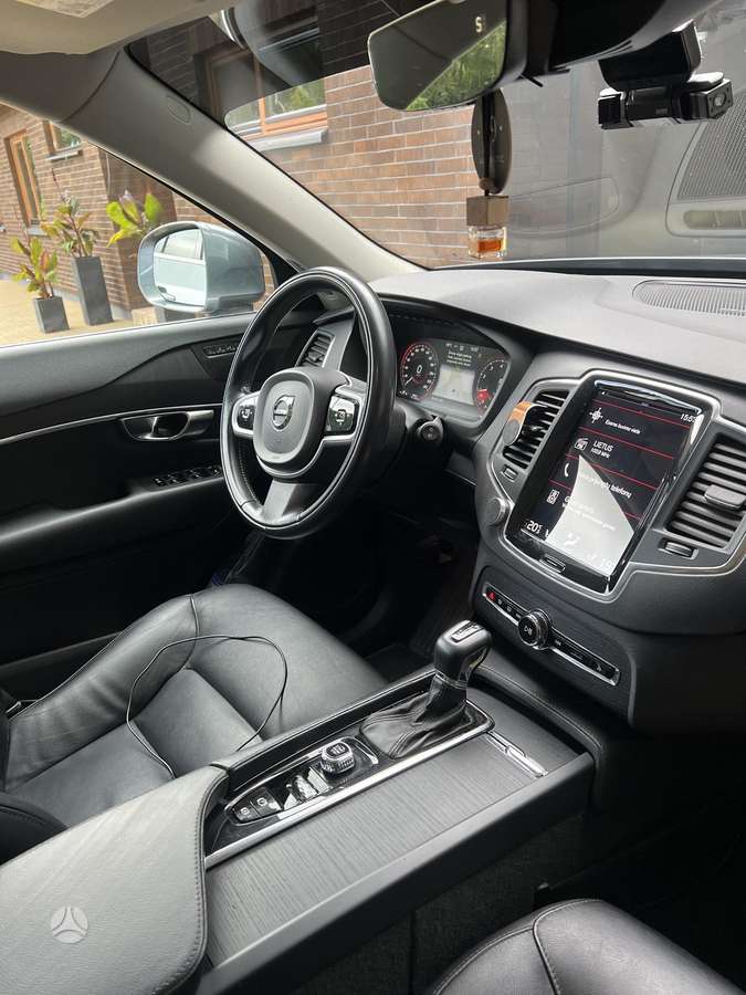 Volvo XC90 - 7