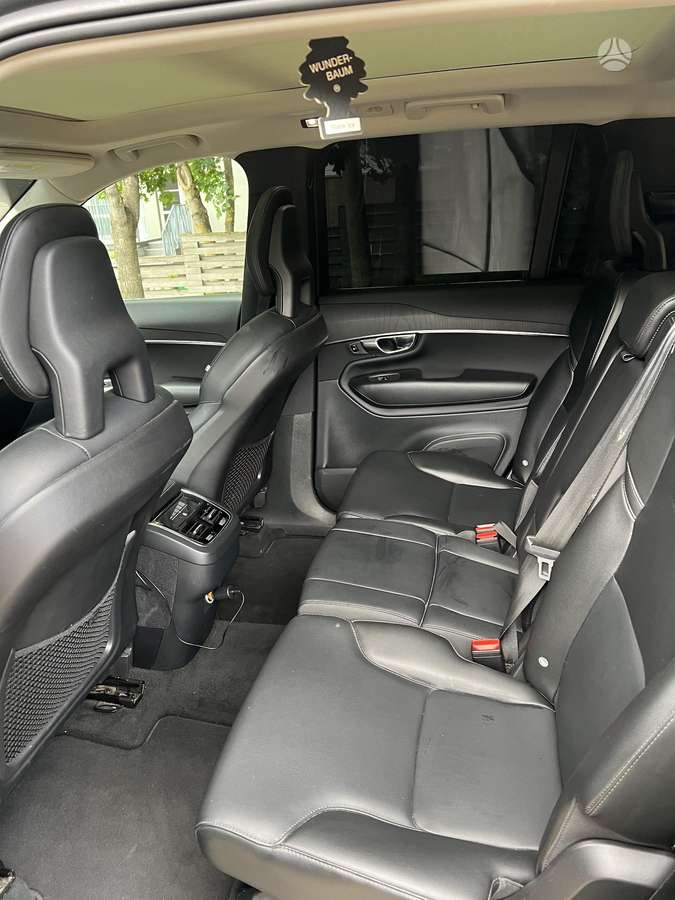 Volvo XC90 - 8