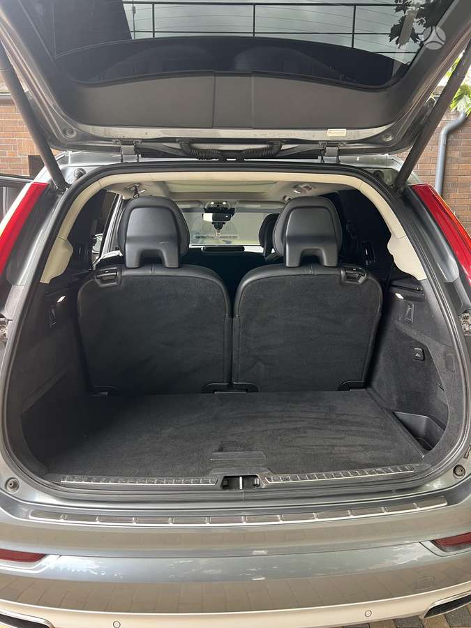 Volvo XC90 - 10