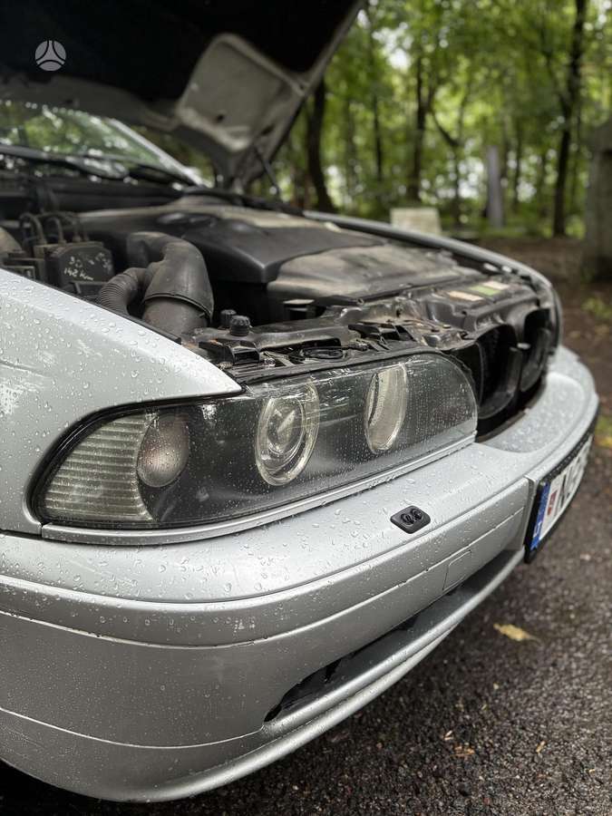 BMW 530, 2.9 l., wagon