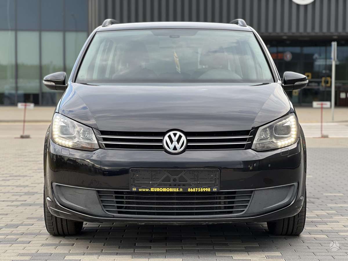 Volkswagen Touran - 3