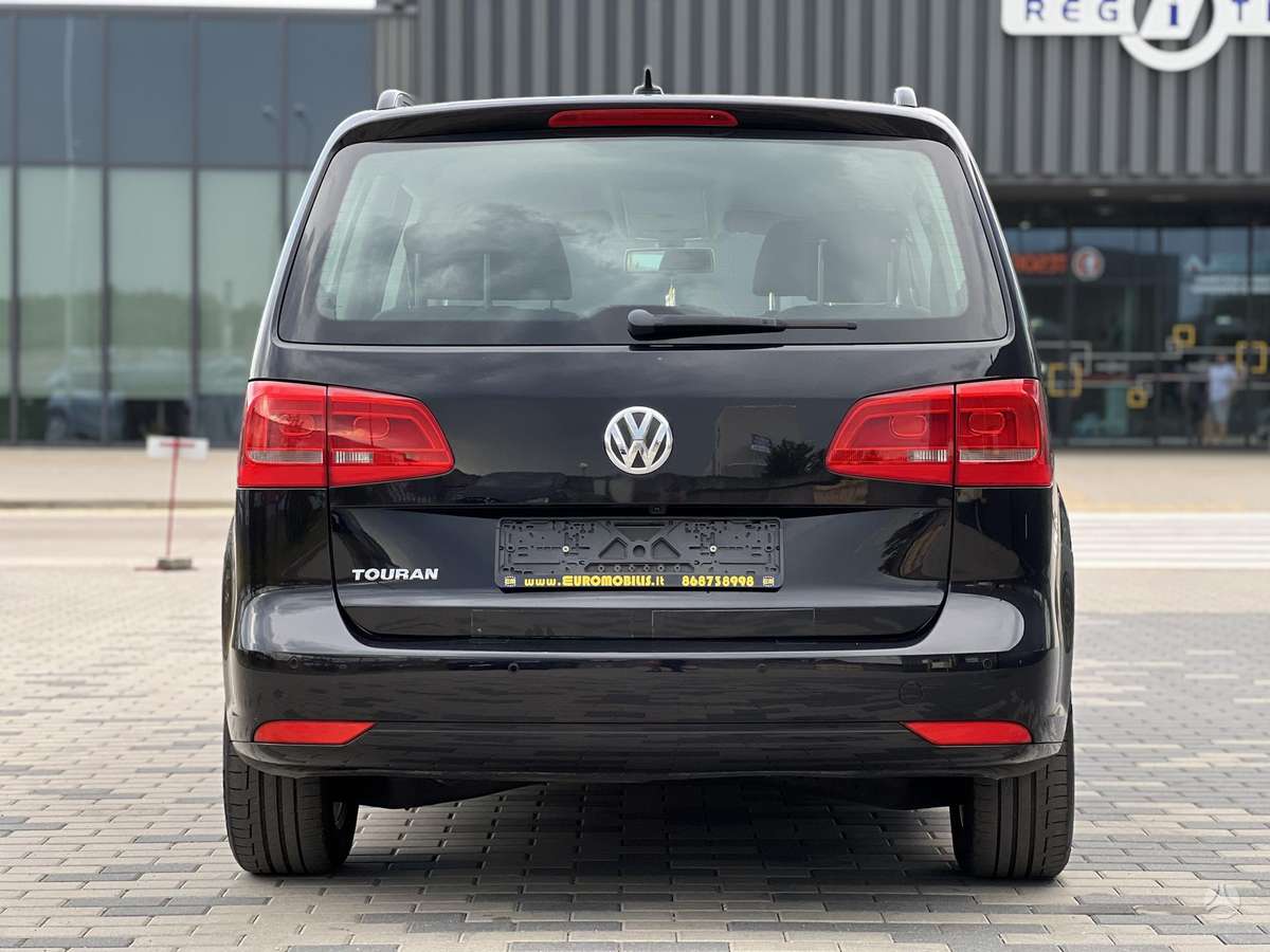 Volkswagen Touran - 5