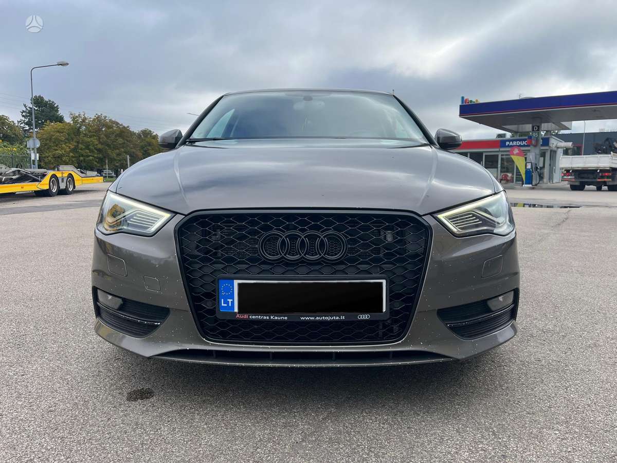 Audi A3, 1.6 l., Хэтчбек