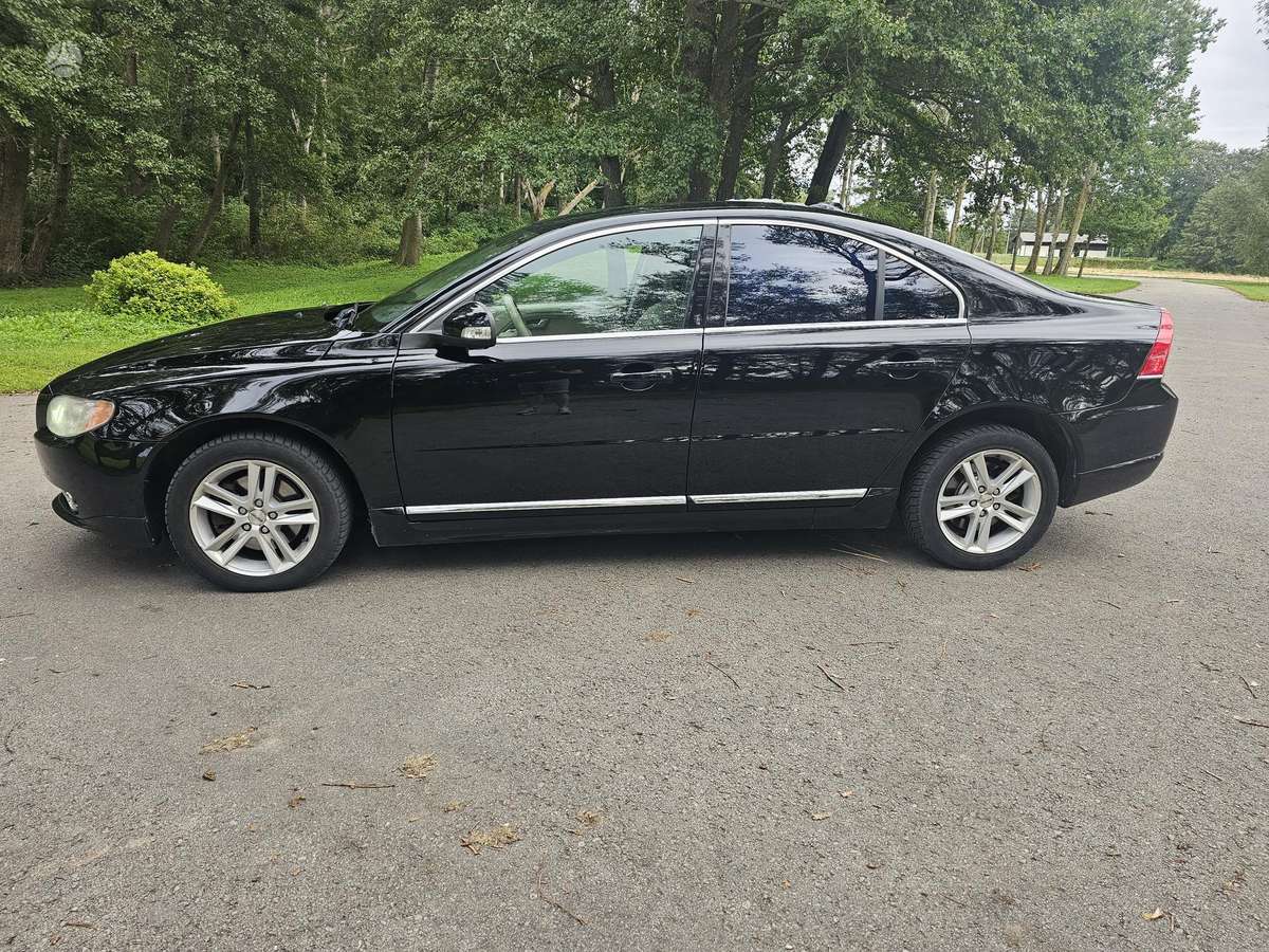 Volvo S80, 2.4 l., Седан
