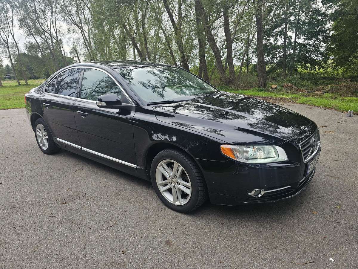 Volvo S80, 2.4 l., Седан