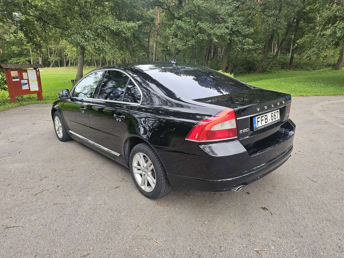 Volvo S80, 2.4 l., Седан