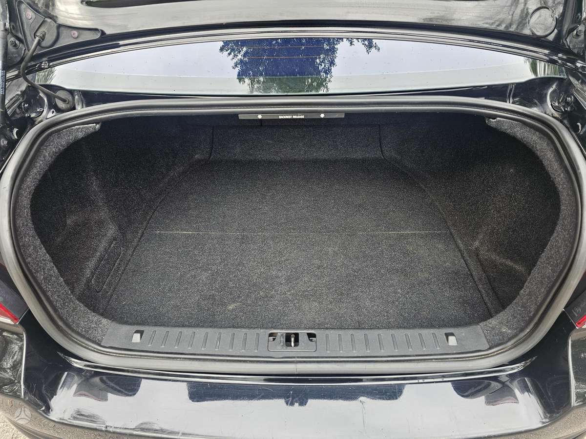 Volvo S80, 2.4 l., Седан