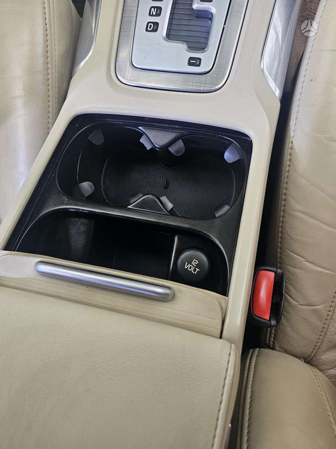 Volvo S80, 2.4 l., Седан