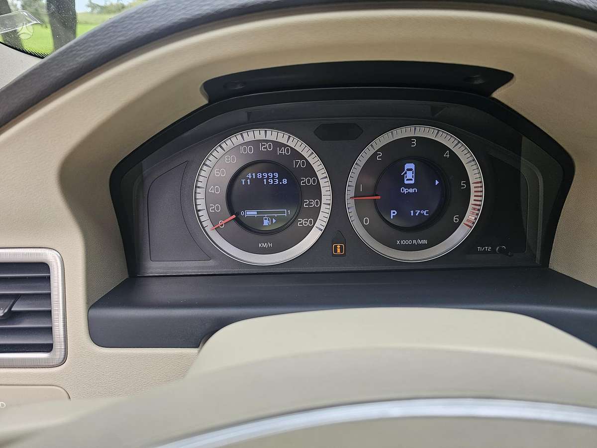 Volvo S80, 2.4 l., Седан