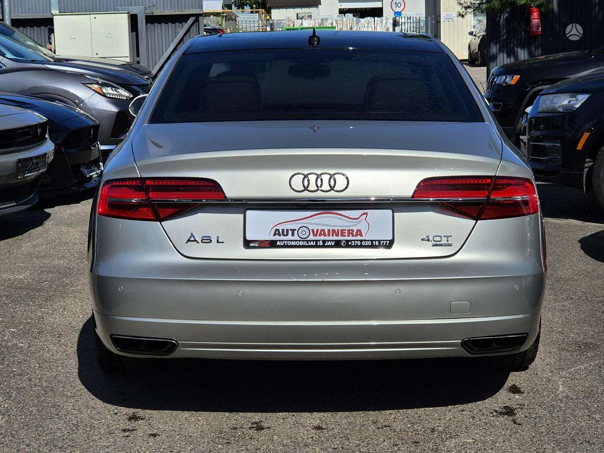 Audi A8, 4.0 l., saloon / sedan