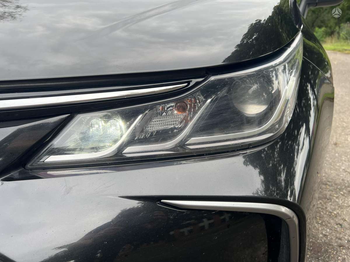 Toyota Corolla - 7