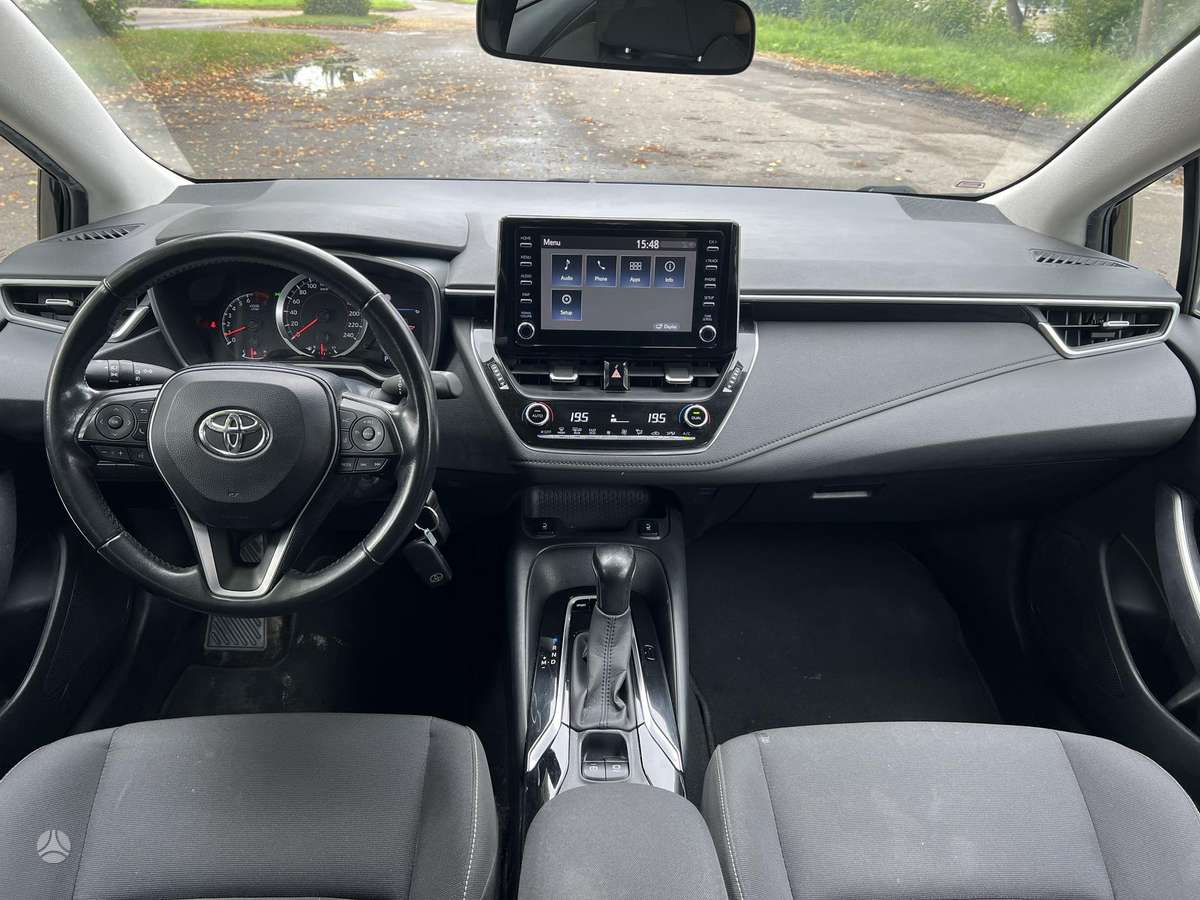 Toyota Corolla - 10