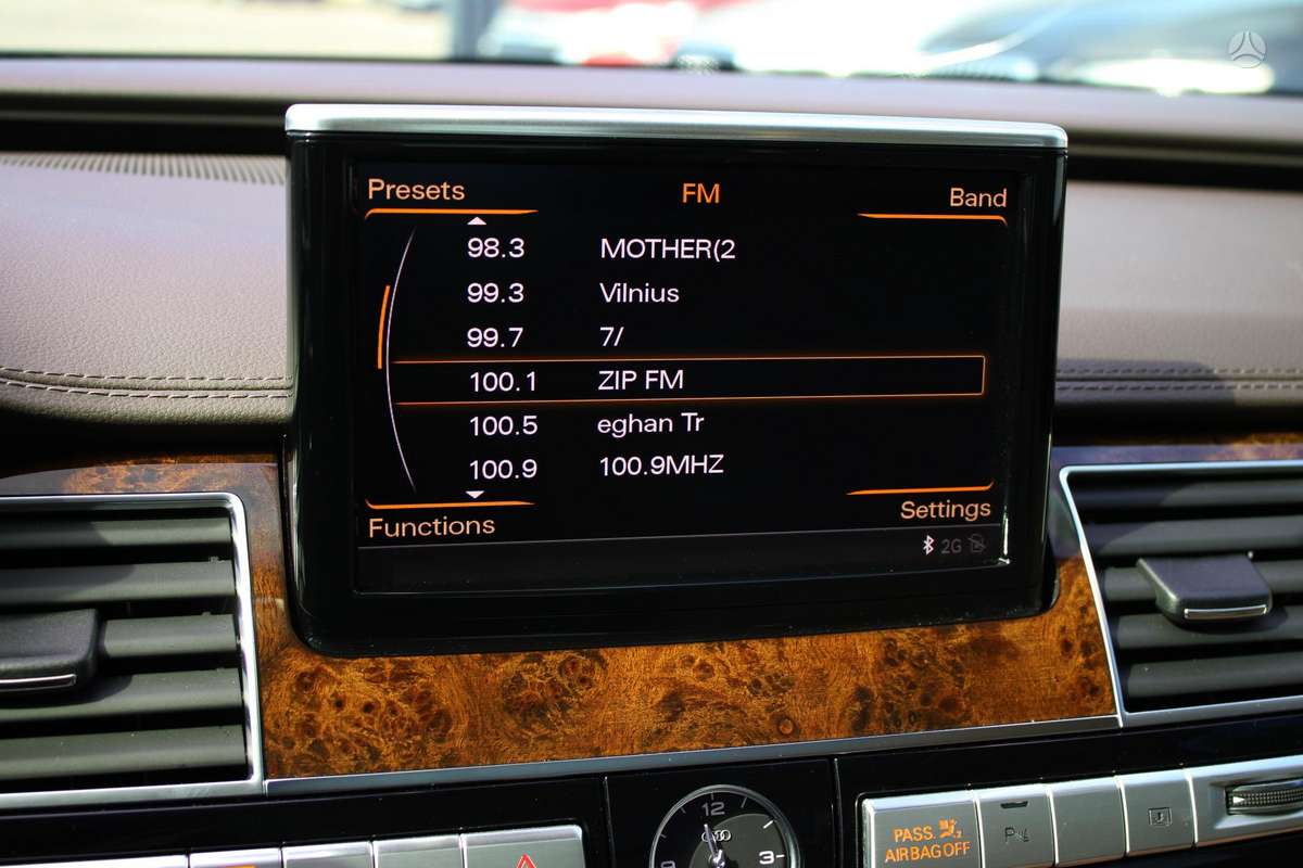 Audi A8, 4.0 l., Седан