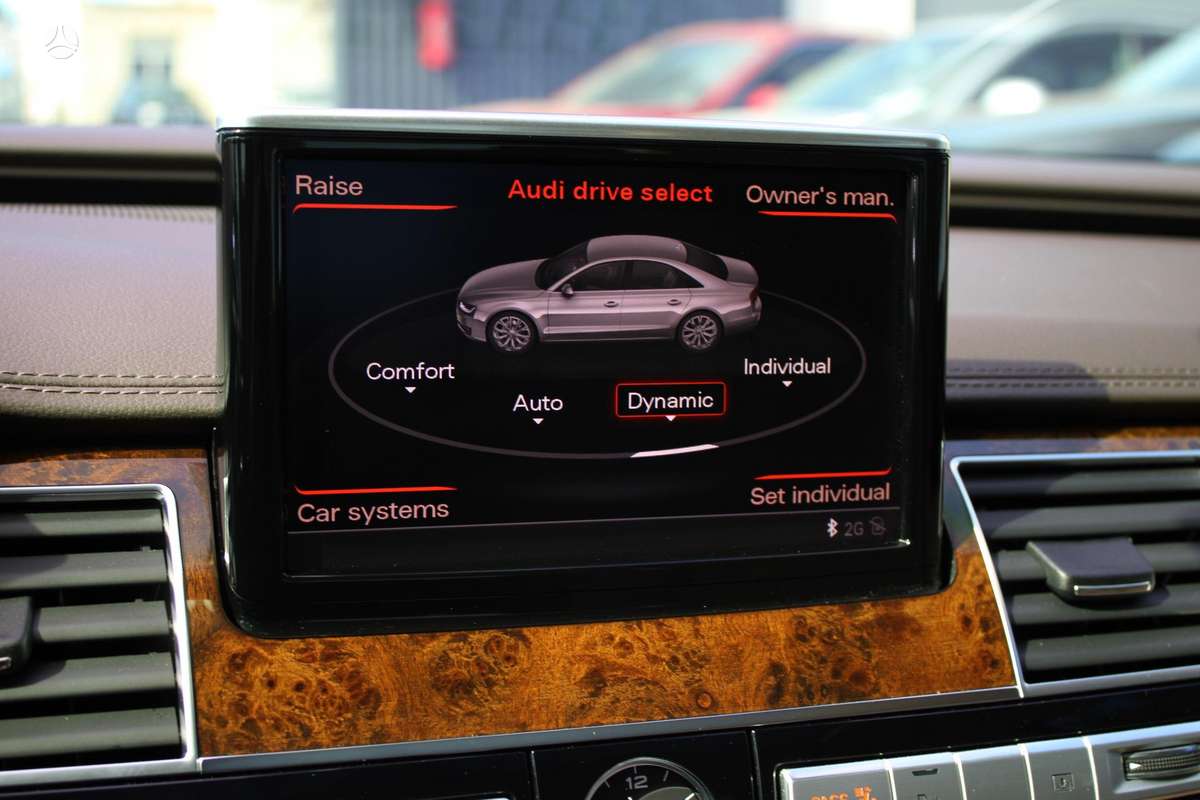 Audi A8, 4.0 l., Седан