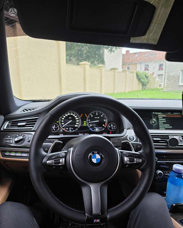 BMW 740, 3.0 l., Седан