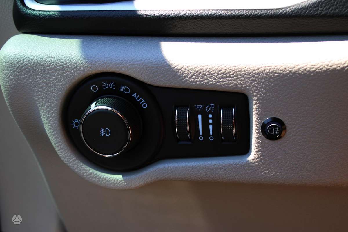 Chrysler Pacifica, 3.6 l., Минивэн