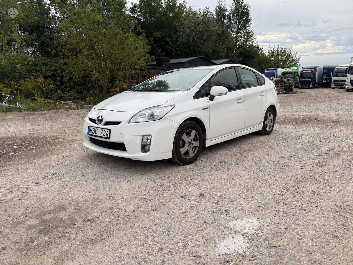 Toyota Prius - 1