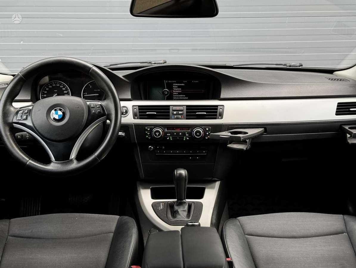 BMW 320, 2.0 l., universalas