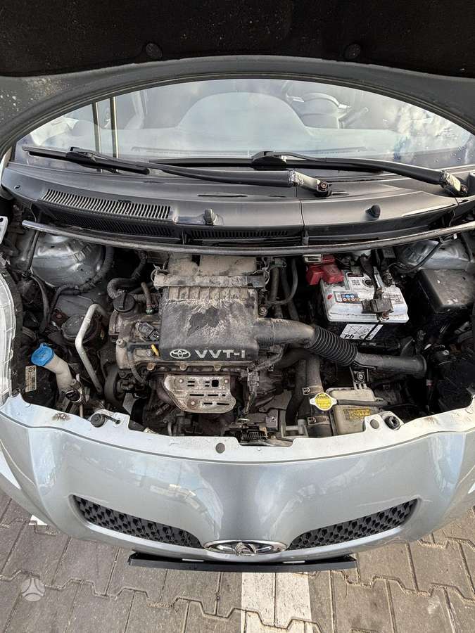 Toyota Yaris - 8