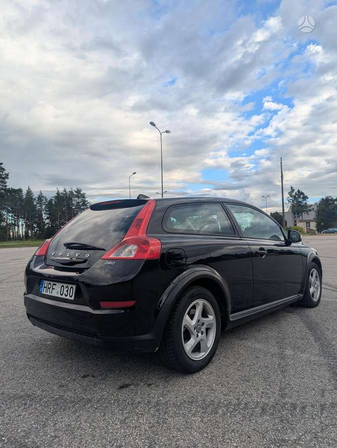 Volvo C30, 2.0 l., hatchback